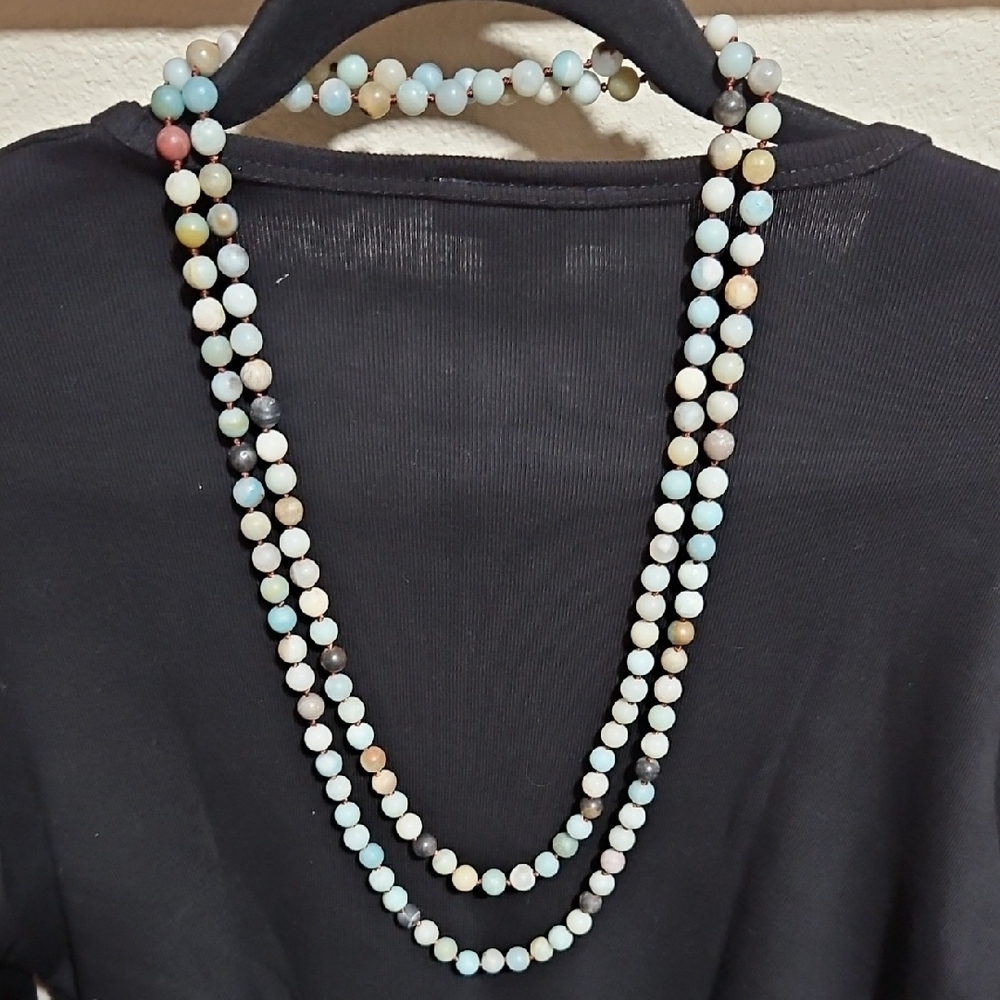 Elegant Multicolor Beaded Necklace